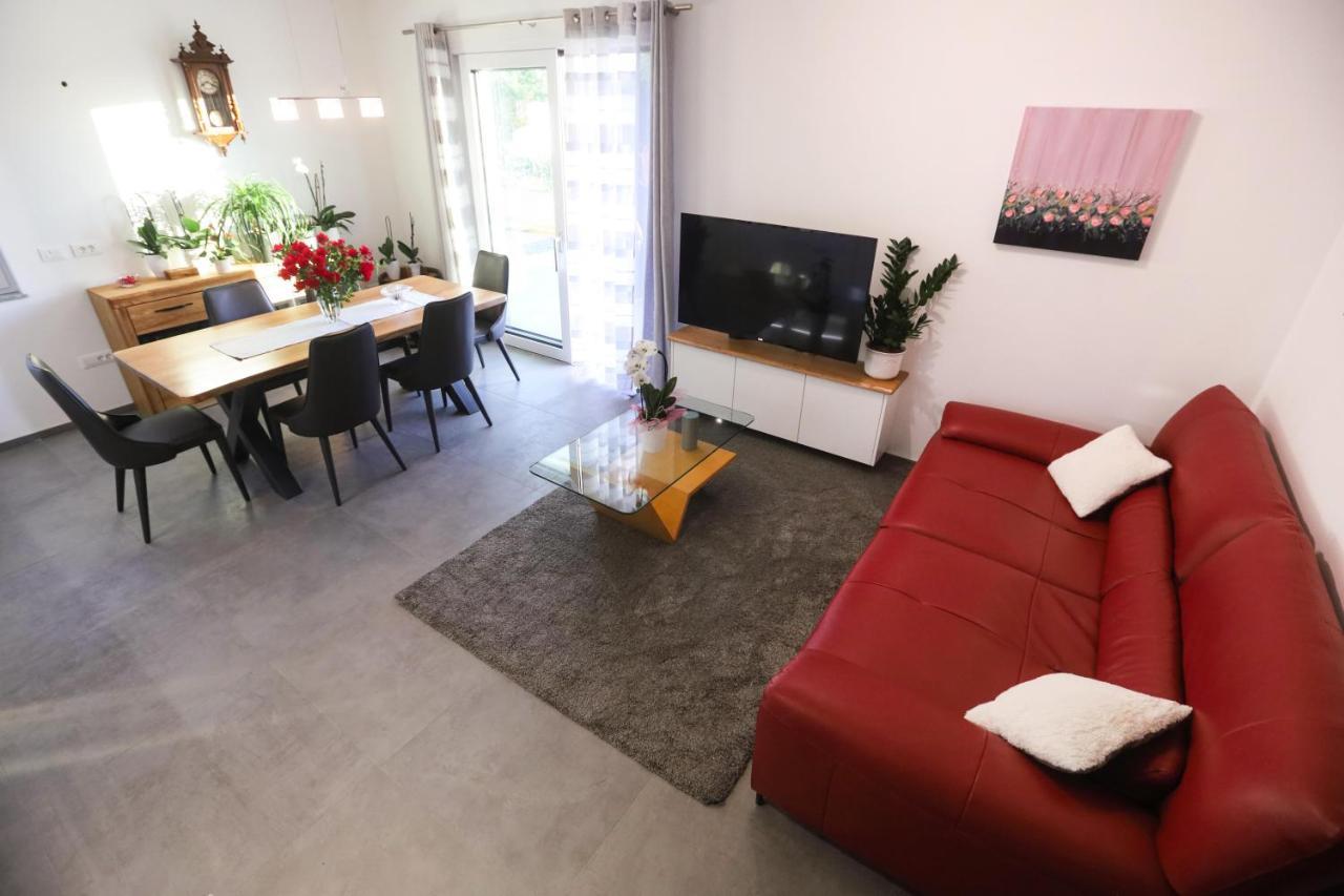Hisa Dobrega Pocutja Apartment Kozina Exterior foto